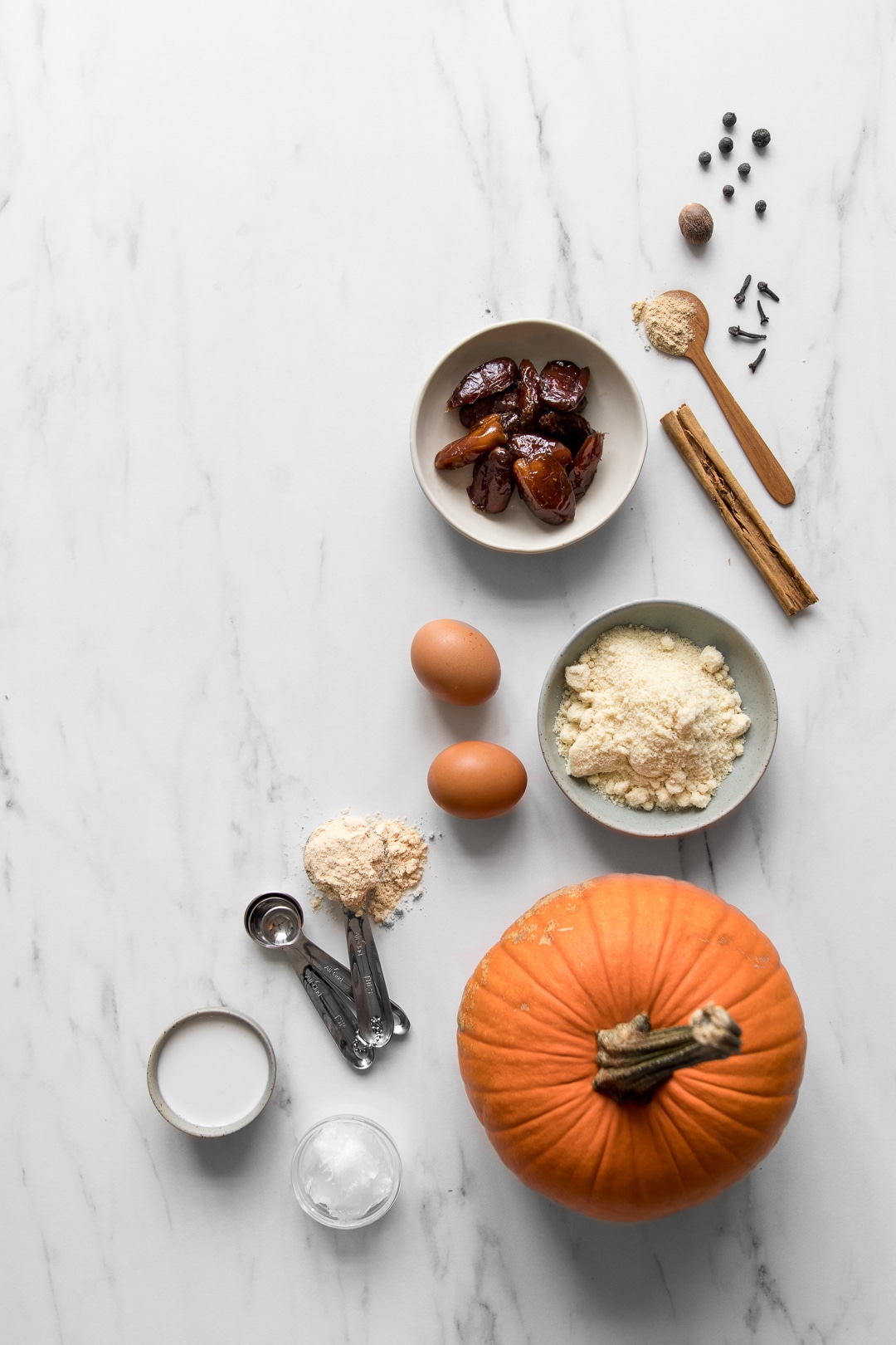 Ingredients for a whole30 pumpkin pie
