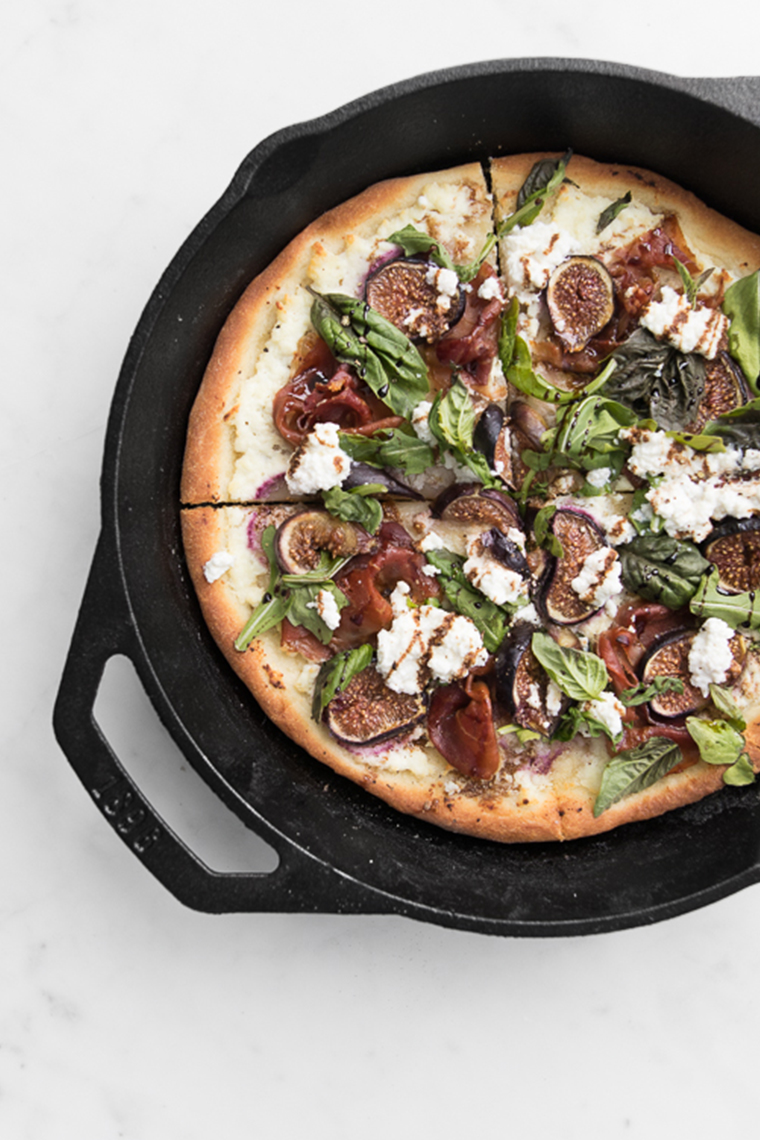 Fig and Prosciutto Pizza in a Skillet