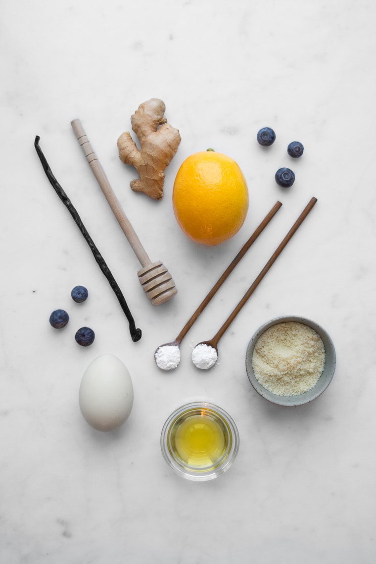 Ingredients for a flourless almond cake